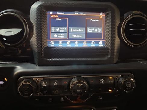 Used 2022 Jeep Wrangler Unlimited Sport AWD/4WD image 16