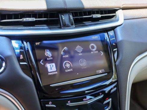 Used 2013 Cadillac XTS FWD image 15