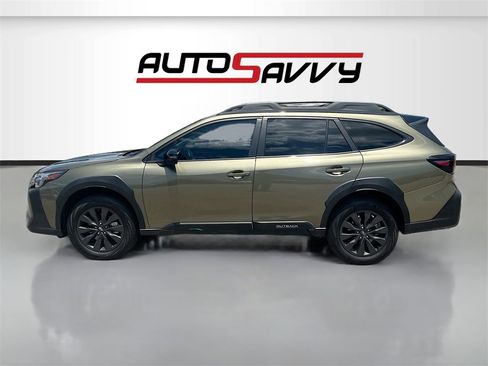 Used 2025 Subaru Outback Onyx Edition image 8