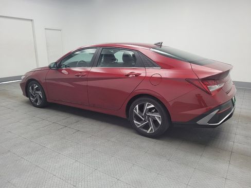 Used 2025 Hyundai Elantra Limited FWD image 3