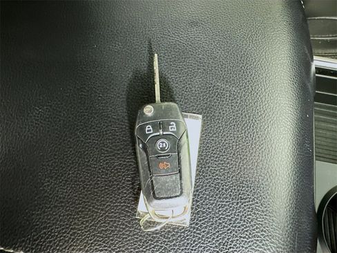 Used 2019 Ford F250 Lariat w/ Lariat Value Package image 39