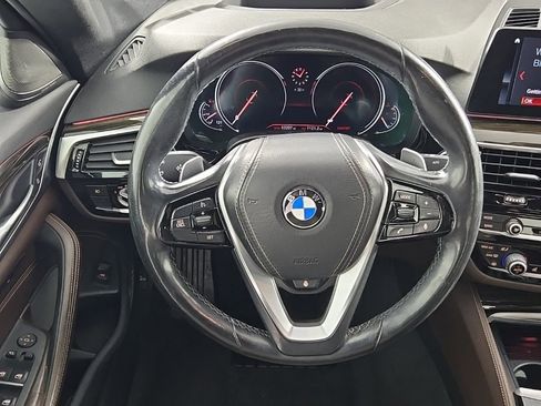 Used 2018 BMW 540i xDrive image 21