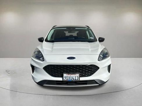 Certified 2022 Ford Escape SE FWD image 2
