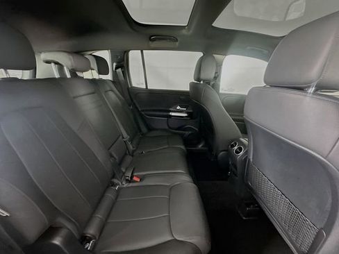Used 2026 Mercedes-Benz GLB 250 image 26
