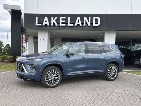 New 2026 Buick Enclave Avenir w/ Super Cruise Package FWD image 2