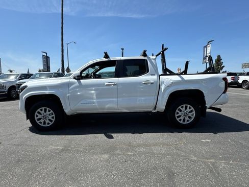 Used 2024 Toyota Tacoma SR5 RWD image 7