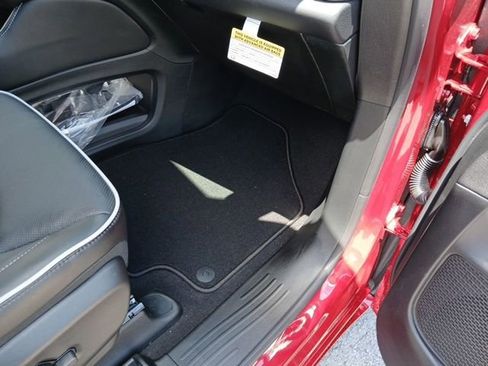 New 2027 Chrysler Pacifica Limited FWD image 27