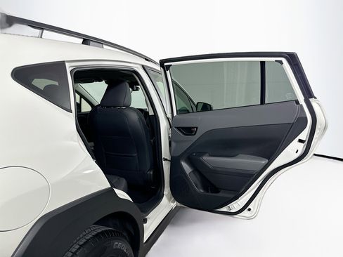 Used 2024 Subaru Crosstrek 2.0i Premium image 29