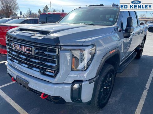 Used 2024 GMC Sierra 3500 AT4 w/ AT4 Premium Plus Package image 2