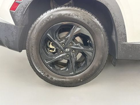 Used 2024 Hyundai Tucson SEL FWD image 32