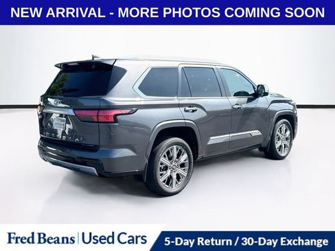 Used 2025 Toyota Sequoia Capstone AWD/4WD image 8