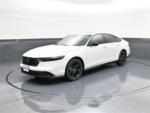 New 2025 Honda Accord SE image 27
