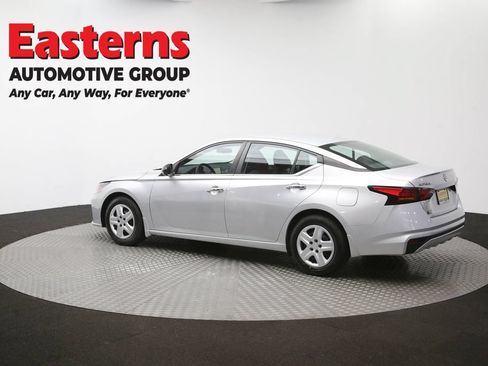 Used 2024 Nissan Altima 2.5 S FWD image 61
