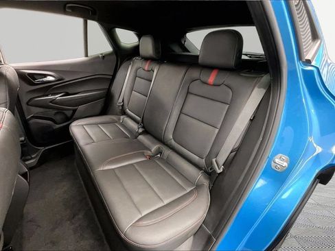 Used 2025 Chevrolet Trax RS w/ Driver Confidence Package FWD image 26