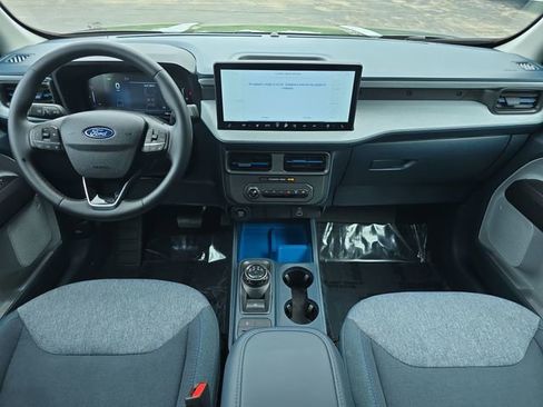Used 2025 Ford Maverick XLT w/ Equipment Group 301A AWD/4WD image 18