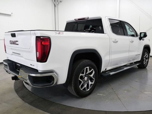 Used 2022 GMC Sierra 1500 SLT w/ SLT Premium Plus Package AWD/4WD image 7