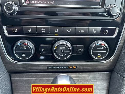 Used 2016 Volkswagen Passat 1.8T SE w/ Lighting Package (P06) FWD image 22