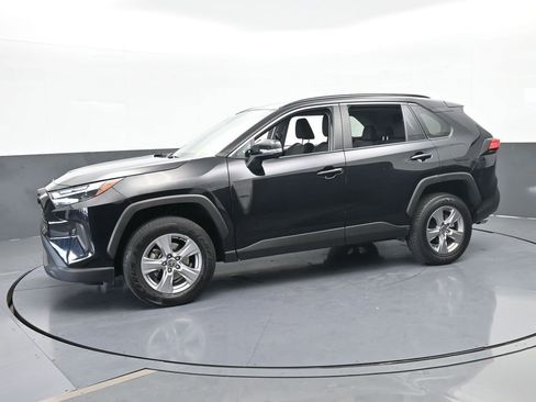 Used 2024 Toyota RAV4 XLE image 2