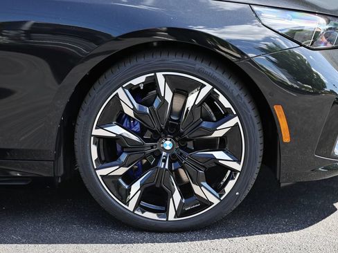New 2027 BMW 550e xDrive w/ Executive Package AWD/4WD image 5