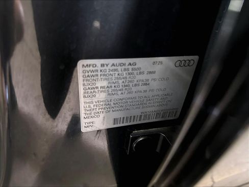 Used 2025 Audi Q5 Premium w/ Premium Plus AWD/4WD image 34