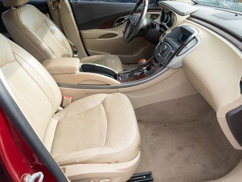 Used 2011 Buick LaCrosse CXS image 36