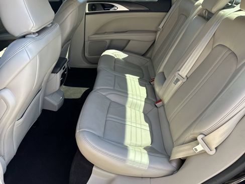 Used 2020 Lincoln MKZ Reserve w/ Elements Package FWD image 15