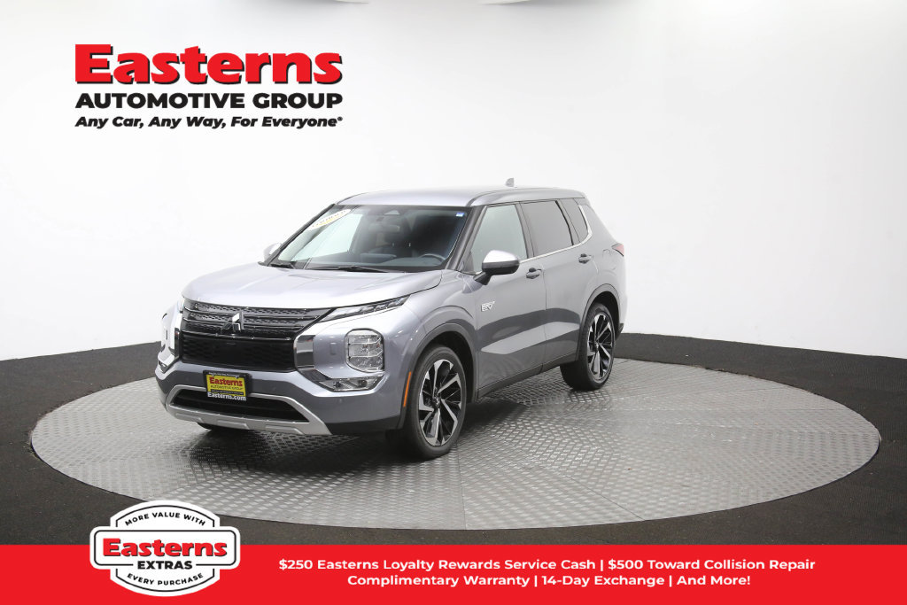 Used 2023 Mitsubishi Outlander SE AWD/4WD image 56