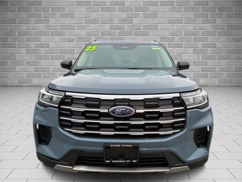 Certified 2025 Ford Explorer Active image 8