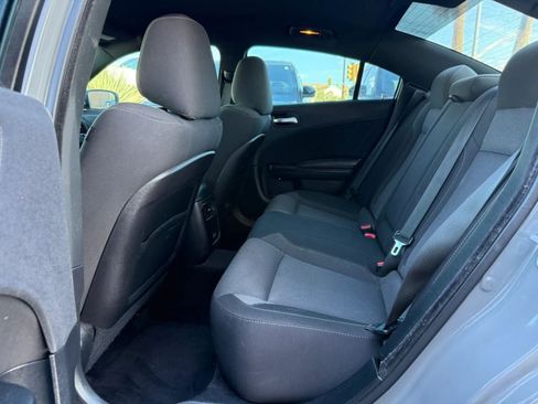 Used 2017 Dodge Charger SXT w/ Blacktop Package RWD image 40