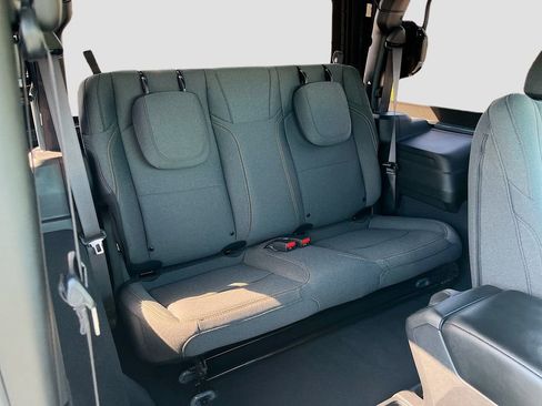 Used 2024 Jeep Wrangler Sport S image 24