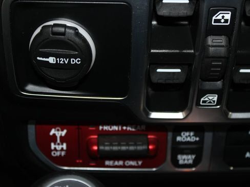 Used 2025 Jeep Wrangler Unlimited Rubicon AWD/4WD image 50