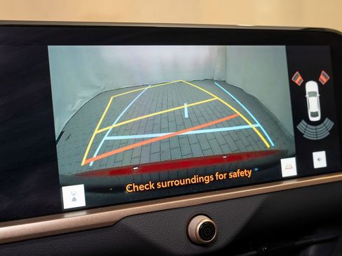 Used 2024 Toyota Crown Limited image 15