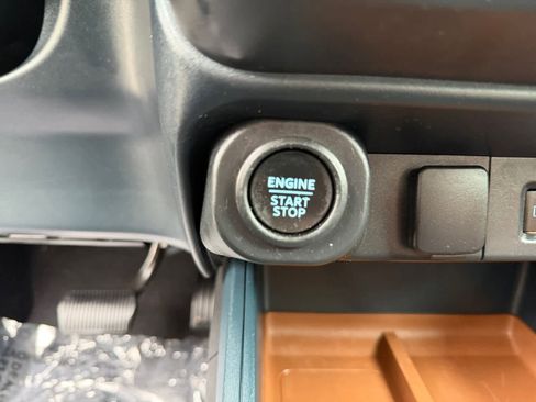 Used 2022 Ford Maverick Lariat w/ Lariat Luxury Package image 28