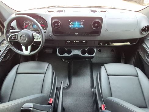 Used 2022 Mercedes-Benz Sprinter 3500 image 15