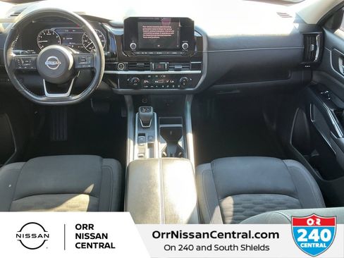 Used 2022 Nissan Pathfinder SV image 15