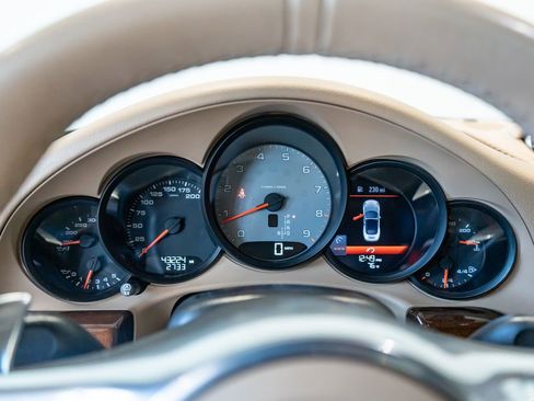 Used 2013 Porsche 911 Carrera S RWD image 18