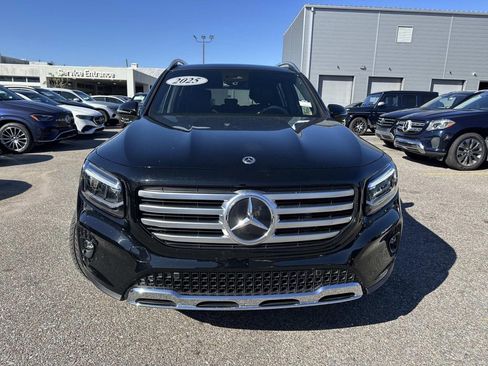 Used 2025 Mercedes-Benz GLB 250 image 2