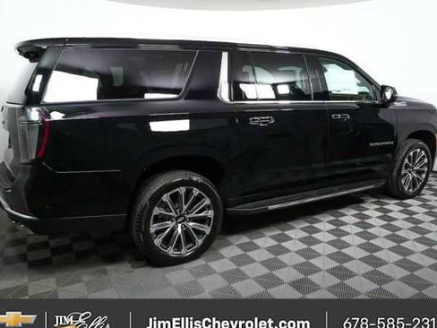 New 2026 Chevrolet Suburban High Country w/ Sun And Tow Package image 2