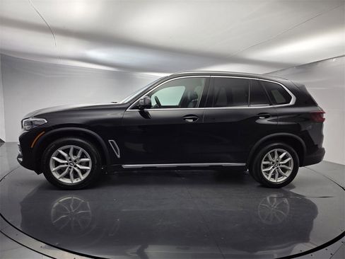 Used 2023 BMW X5 xDrive40i w/ Executive Package image 5