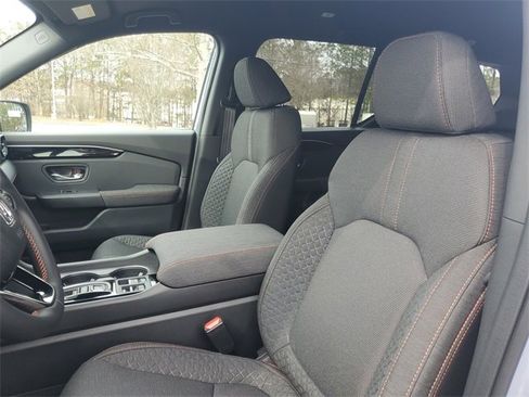 New 2026 Honda Pilot Sport image 15