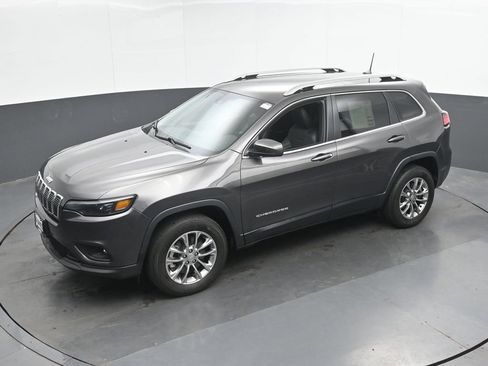 Used 2021 Jeep Cherokee Latitude Lux w/ Comfort/Convenience Group AWD/4WD image 39