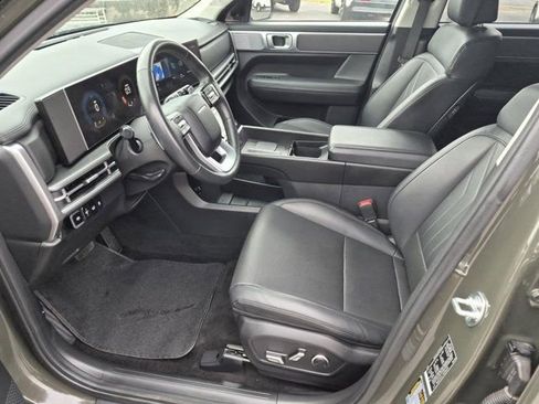 Used 2025 Hyundai Santa Fe SEL AWD/4WD image 11