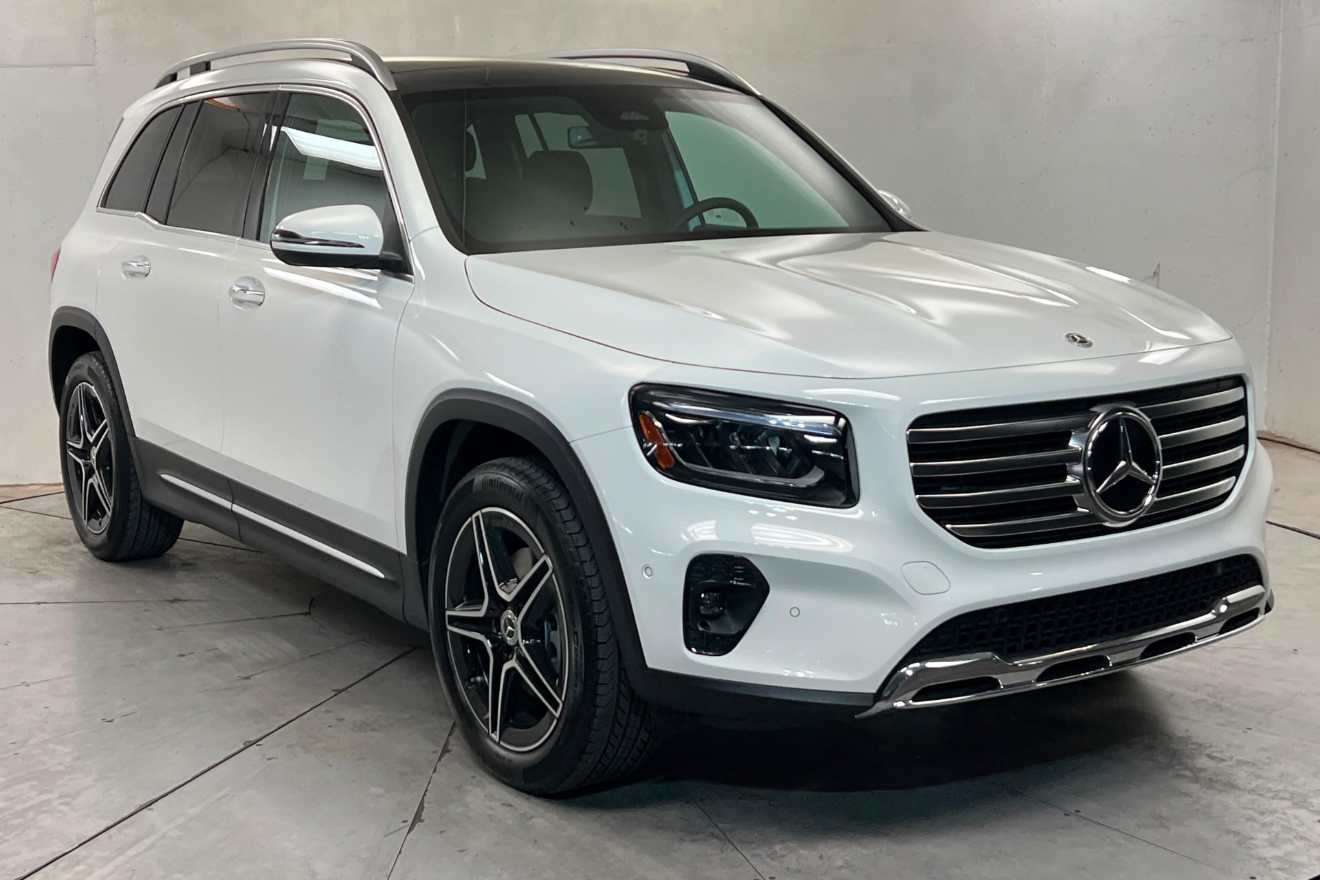 New 2026 Mercedes-Benz GLB 250 4MATIC image 7