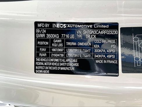 Used 2024 INEOS Grenadier AWD/4WD image 18