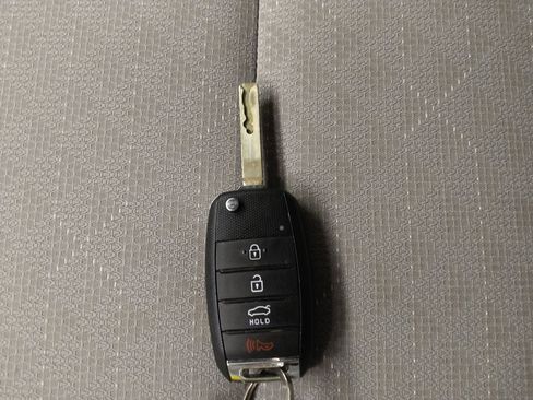 Used 2021 Kia Rio S FWD image 32