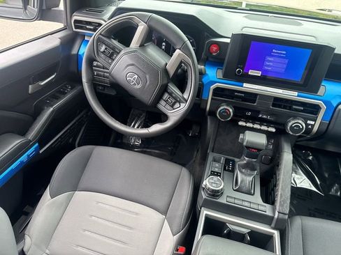 Used 2024 Toyota Tacoma TRD Off-Road image 25