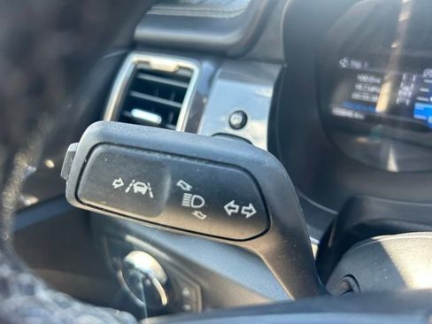 Used 2019 Ford Ranger Lariat w/ Equipment Group 501A Mid AWD/4WD image 32