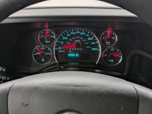 Used 2025 GMC Savana 2500 w/ Driver Convenience Package RWD image 18