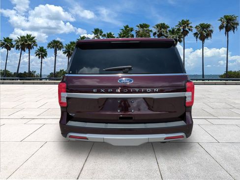 Used 2024 Ford Expedition XLT RWD image 6