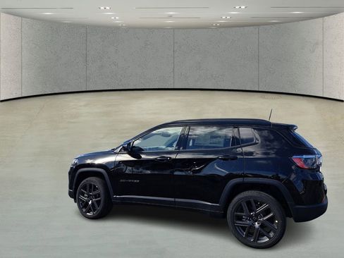 New 2026 Jeep Compass Latitude image 7